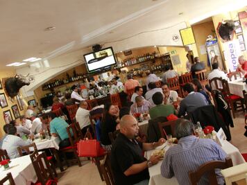 “Yo nací para ser cantinero”