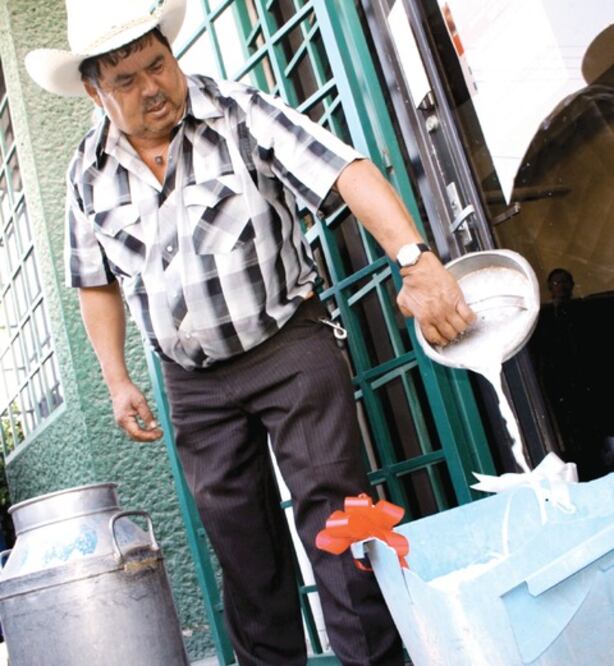 "Un respiro", alza a leche: productores