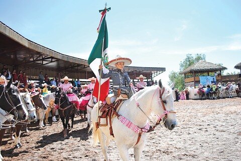 De fiesta Rancho El Pitayo–Jaralito