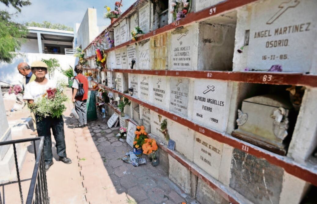 En agosto, los panteones municipales de Querétaro se encontraban rebasados y presentaban un desgaste en su infraestructura, de acuerdo con las autoridades (ARCHIVO. EL UNIVERSAL)