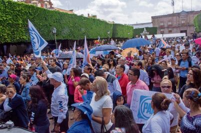 "Funcionarios pueden acudir a mítines en su día de descanso"