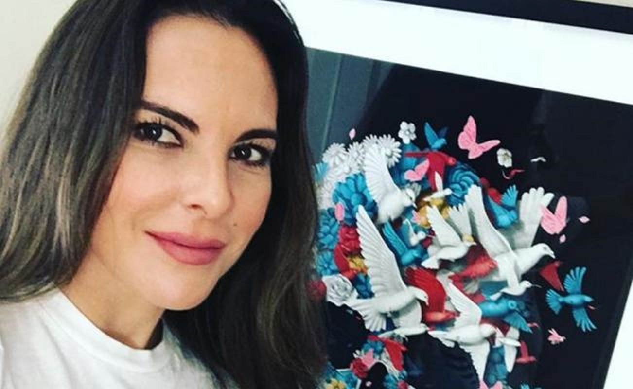 Kate del Castillo se desnuda en contra del maltrato animal