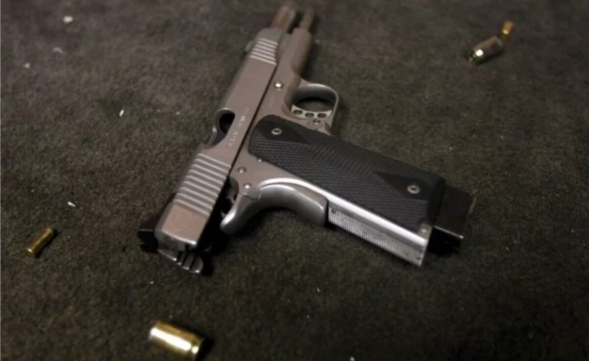 Juez se dispara en tribunal de Tailandia para criticar el sistema judicial