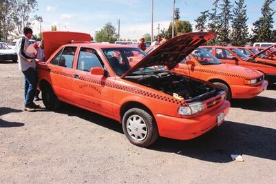 Premia alcalde de SJR a morosos