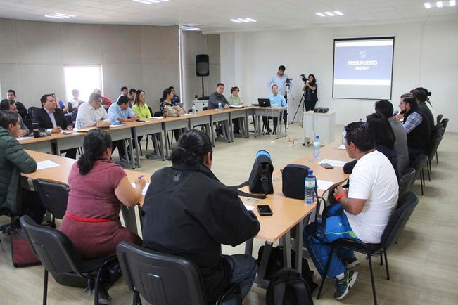 Universidad inicia pláticas con Consejo de SUPAUAQ