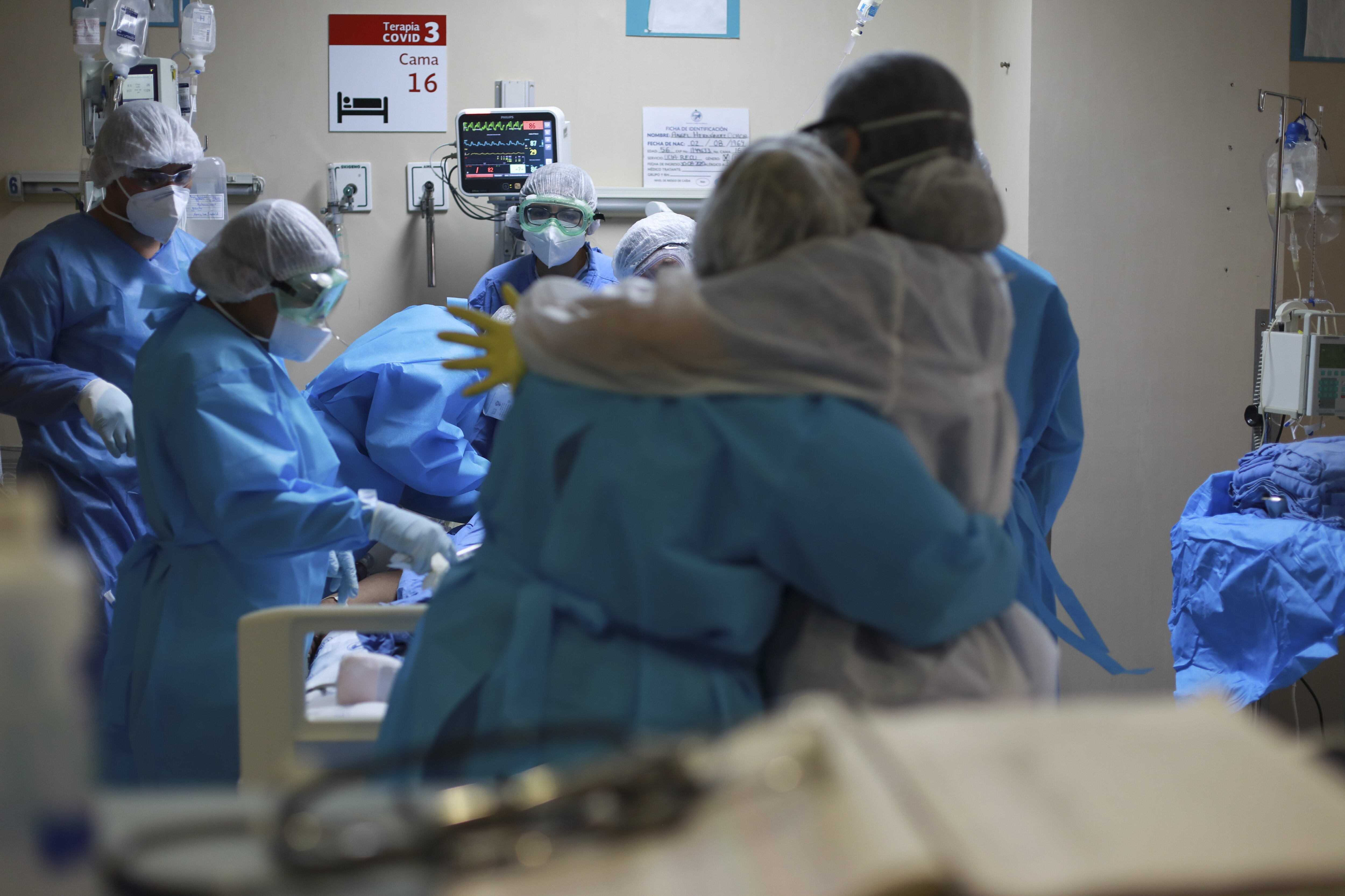 Hay cerca de 900 muertos por coronavirus en Querétaro