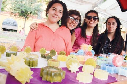 Aprueban recursos para proyectos juveniles