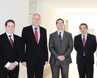 Reciben a diplomático alemán