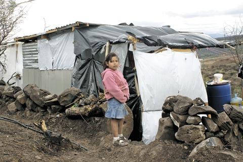 Se trabaja para abatir rezago en servicios