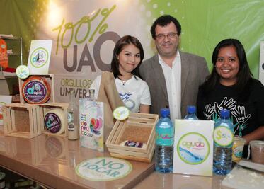 Inauguran tiendita universitaria en la Feria Cadereyta 2012