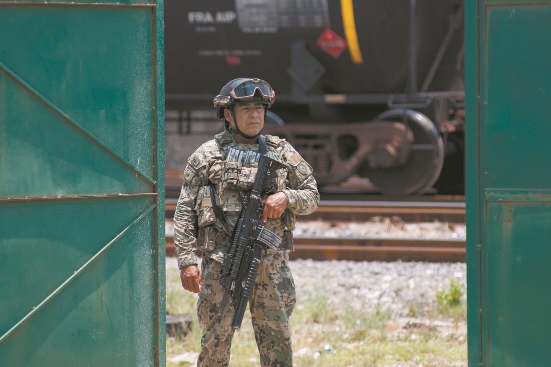 Marina refuerza la seguridad en el estado