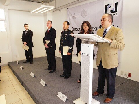 Capacitan en derechos humanos 