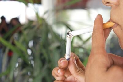 Pendiente, norma antitabaco: Correa