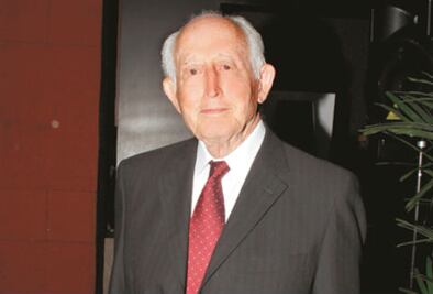 Homenajean a Luis H. Álvarez en Corregidora