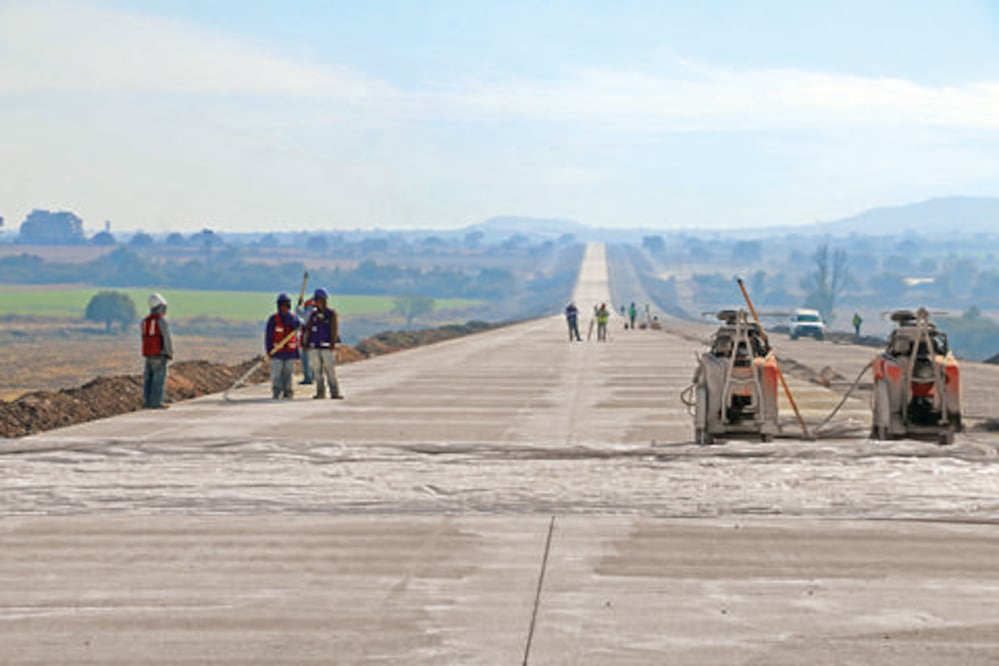 Peña promete respaldo a Domínguez