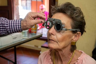 Mejorar la vista, la noble causa de Jaime y Elena