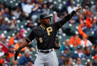 Pirates   ganan a punta de dobles