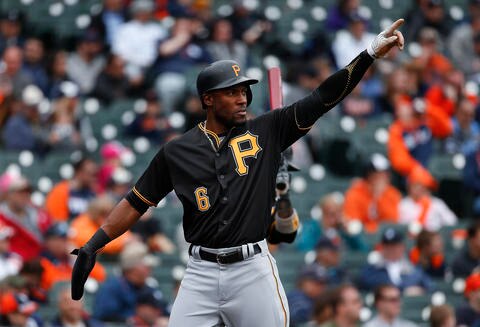 Pirates ganan a punta de dobles