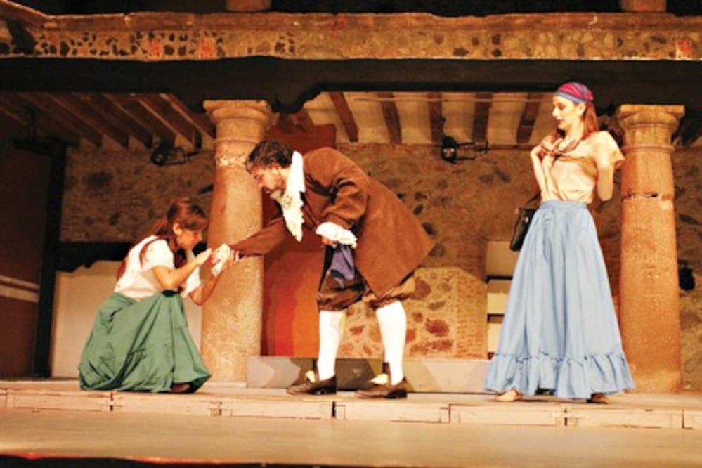 Estrena nuevas obras y horarios