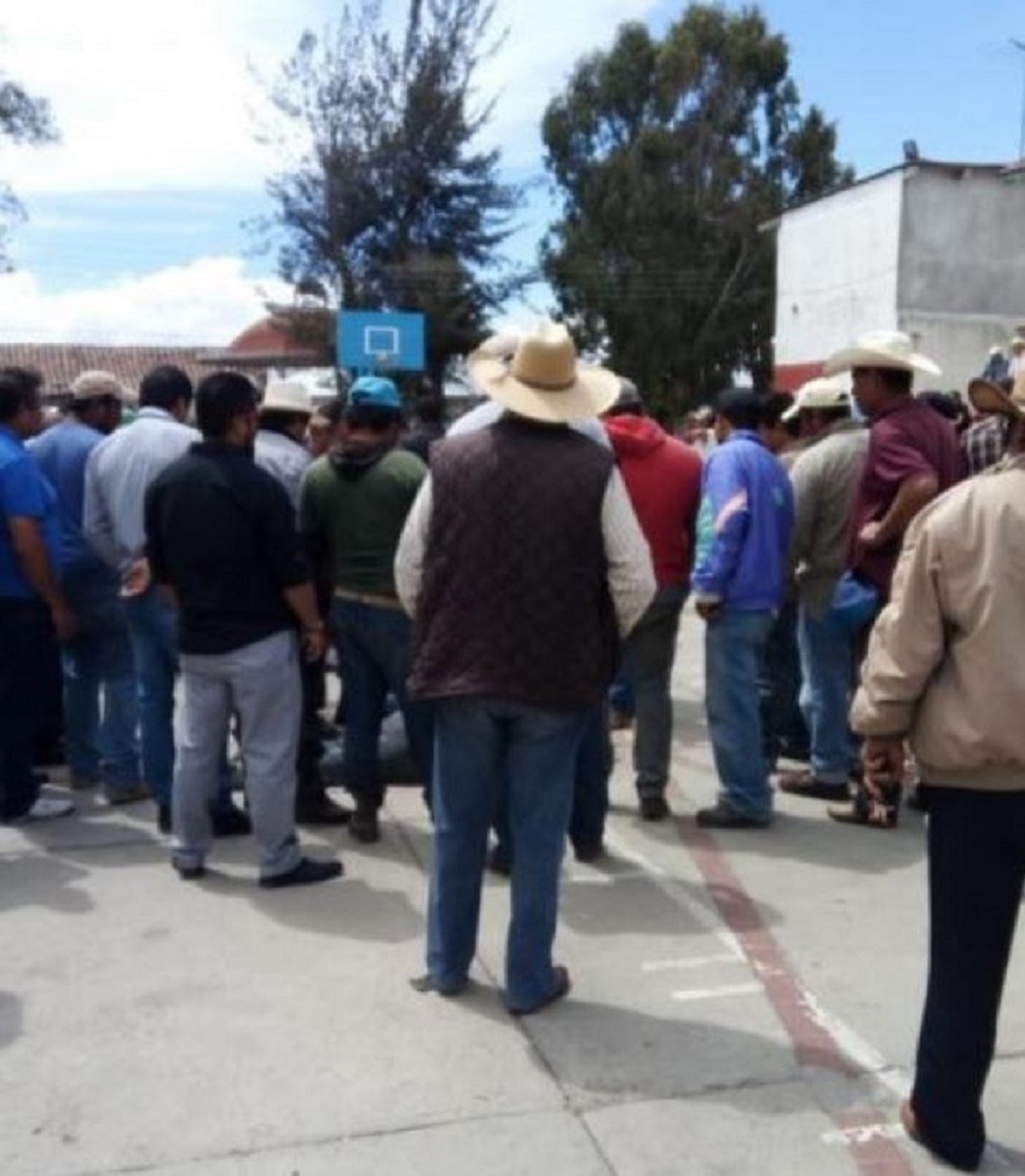 Linchan a 4 y matan a uno en Metepec, Hidalgo