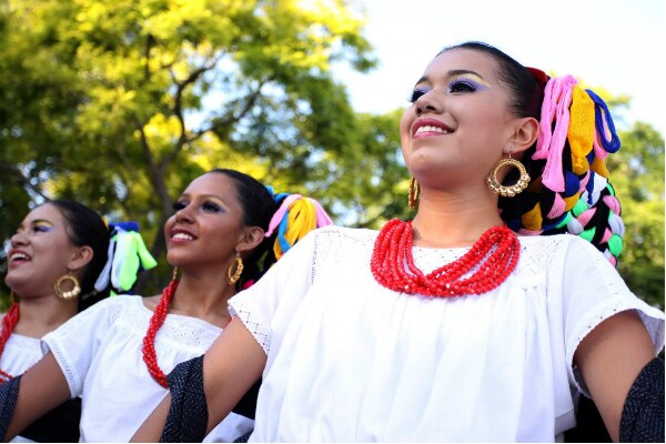 Celebra Ballet Folklórico del municipio segundo aniversario