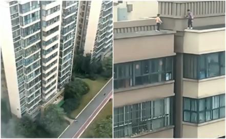 Captan a niños practicando parkour sobre edificio de 22 pisos de altura 