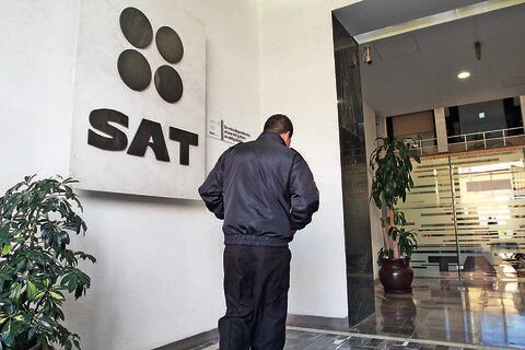 Aun fallecidos, el SAT va tras contribuyentes