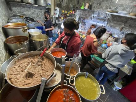 Por 65 pesitos, los mejores platos de comida se sirven en las fondas de Querétaro 