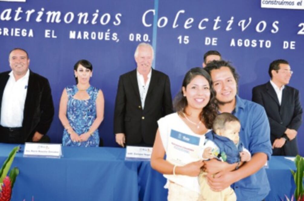 Celebran matrimonios colectivos en El Marqués