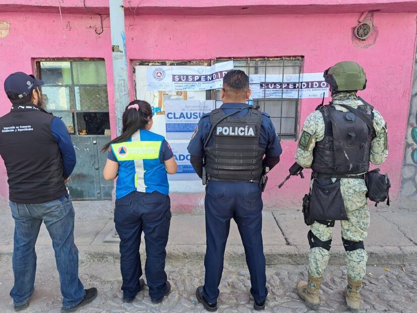 Clausuran dos viviendas por venta clandestina de alcohol en Santa María Magdalena, Querétaro. Foto: Especial
