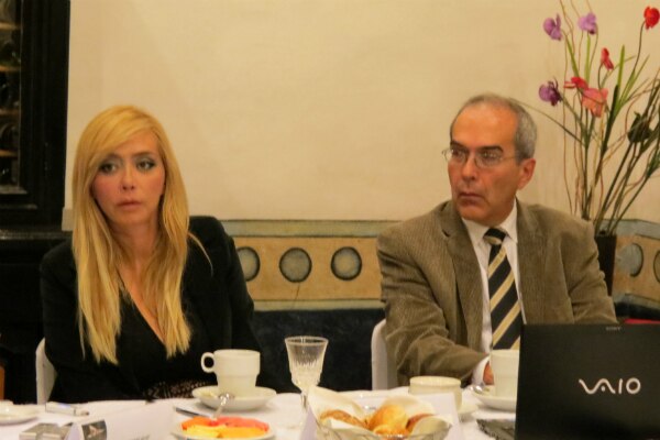 Realizan foro por el derecho a la vida y la familia