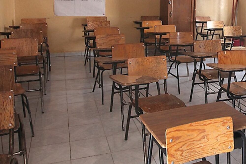 Escuelas de SJR, en mal estado