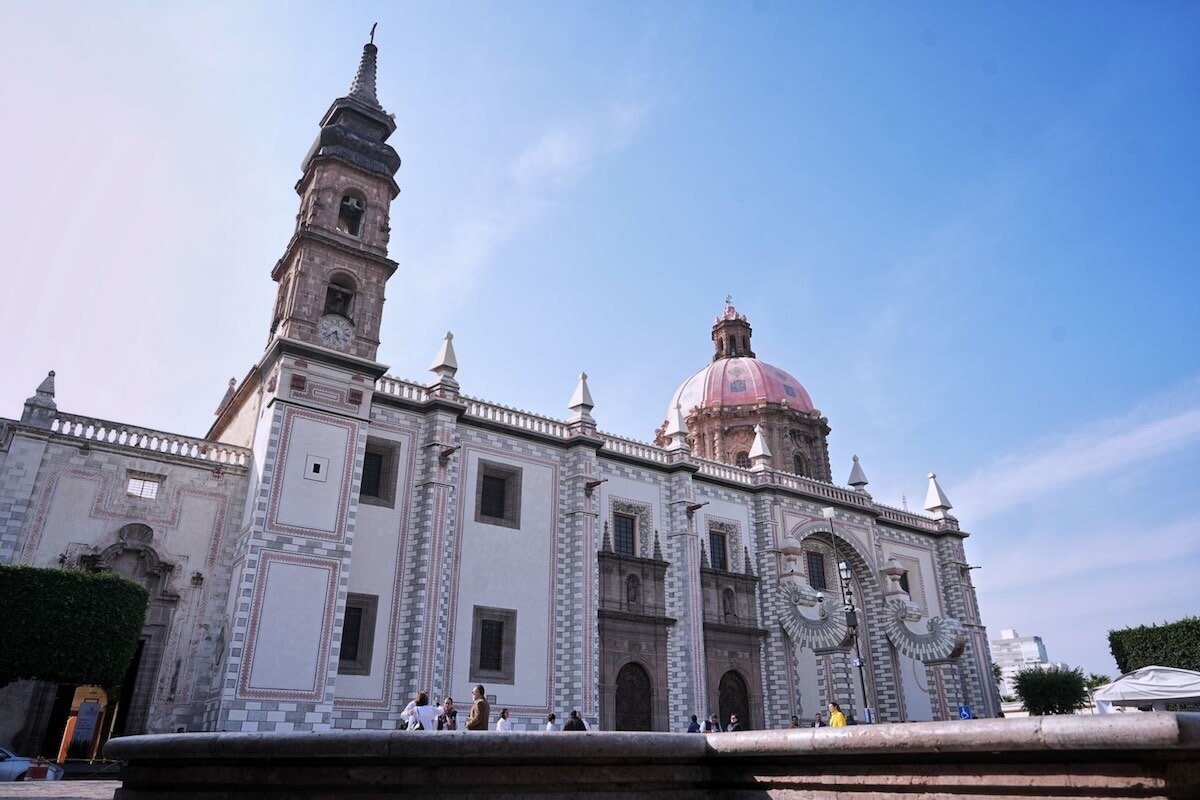 Supervisan obras en el Templo de Santa Rosa de Viterbo