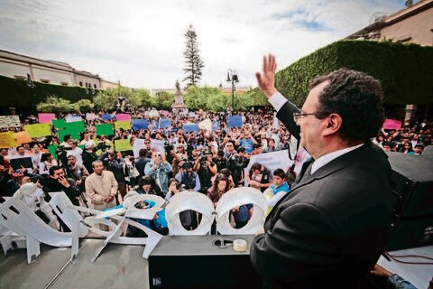 Acusa rector afectación a autonomía