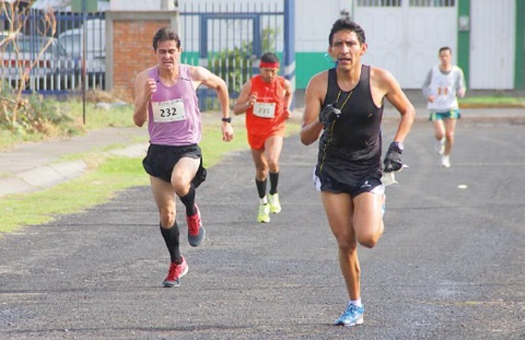 La UAQ efectúa carrera de 5 Km