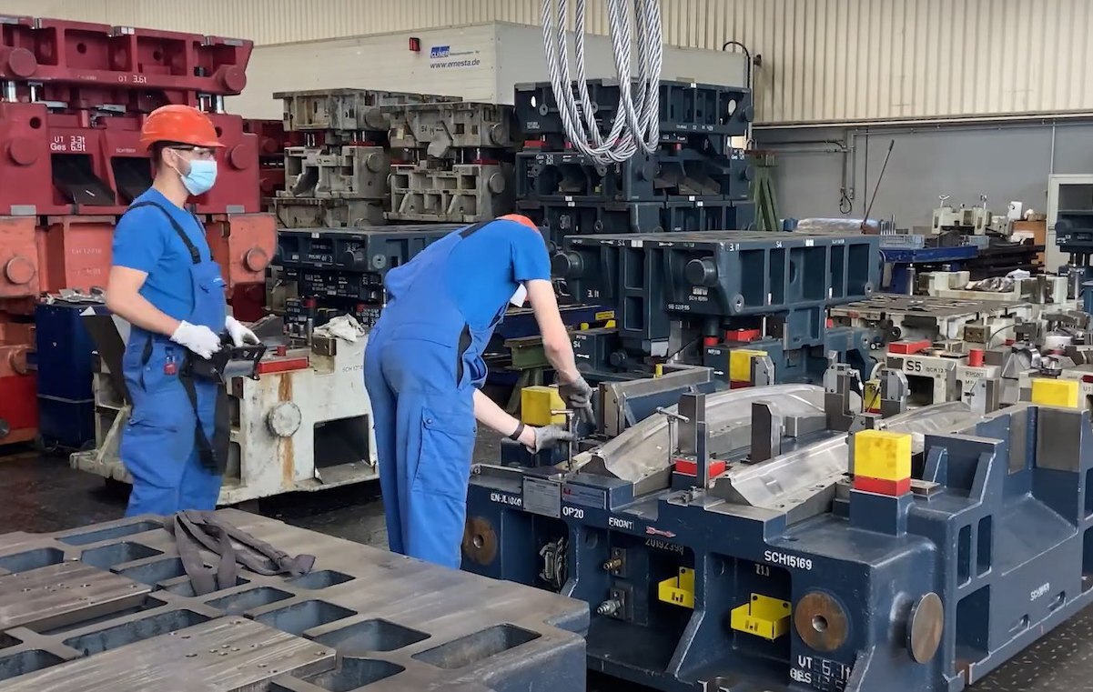 Anuncian más de 600 empleos en la industria automotriz