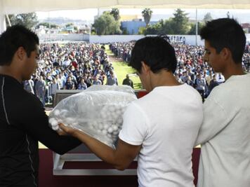 Participan más de mil en sorteo militar