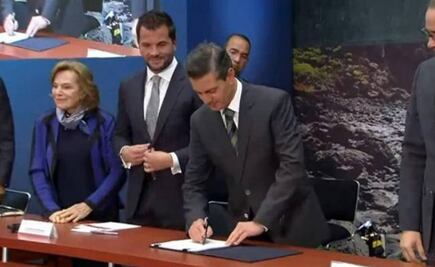 Peña Nieto firma Decreto del Parque Nacional de Revillagigedo