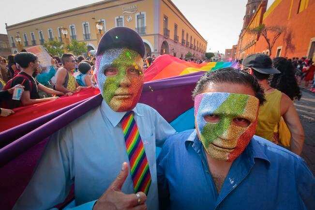 Sector LGBT plantea agenda a candidatos