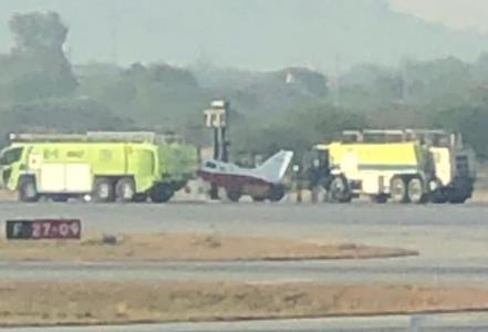 Se accidenta una avioneta al aterrizar en el Aeropuerto Intercontinental de Querétaro