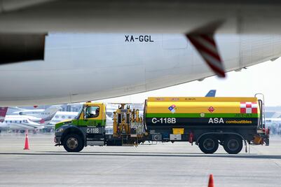 Garantizan servicio en AIQ; cuenta con abasto de turbosina