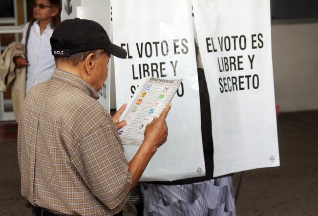 Se estima que los partidos políticos recibirán 101 millones de pesos para financiamiento, cifra similar a la que se destinó en el proceso electoral de 2015. (FOTOS: ARCHIVO EL UNIVERSAL)