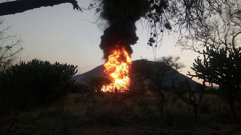 Fue sofocado el incendio en toma clandestina en San Juan del Río