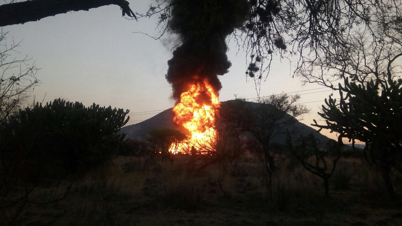 Fue sofocado el incendio en toma clandestina en San Juan del Río