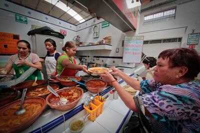 “No se arrepentirán de comer en el mercado Hidalgo”