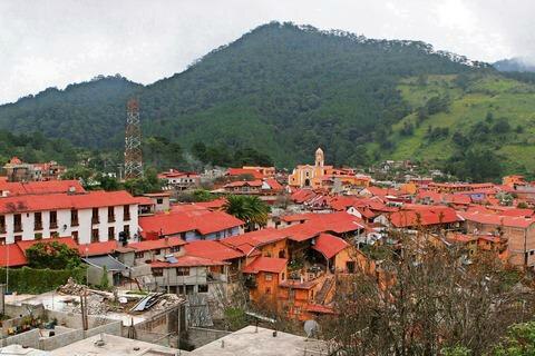 Reduce Pinal deuda al 61%