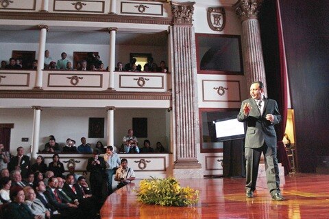 Braulio Guerra presenta su informe
