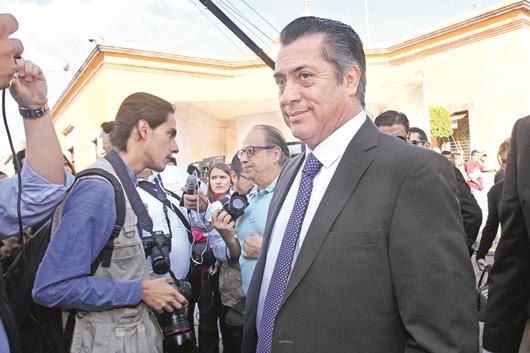 "El Bronco" cuestiona al blanquiazul