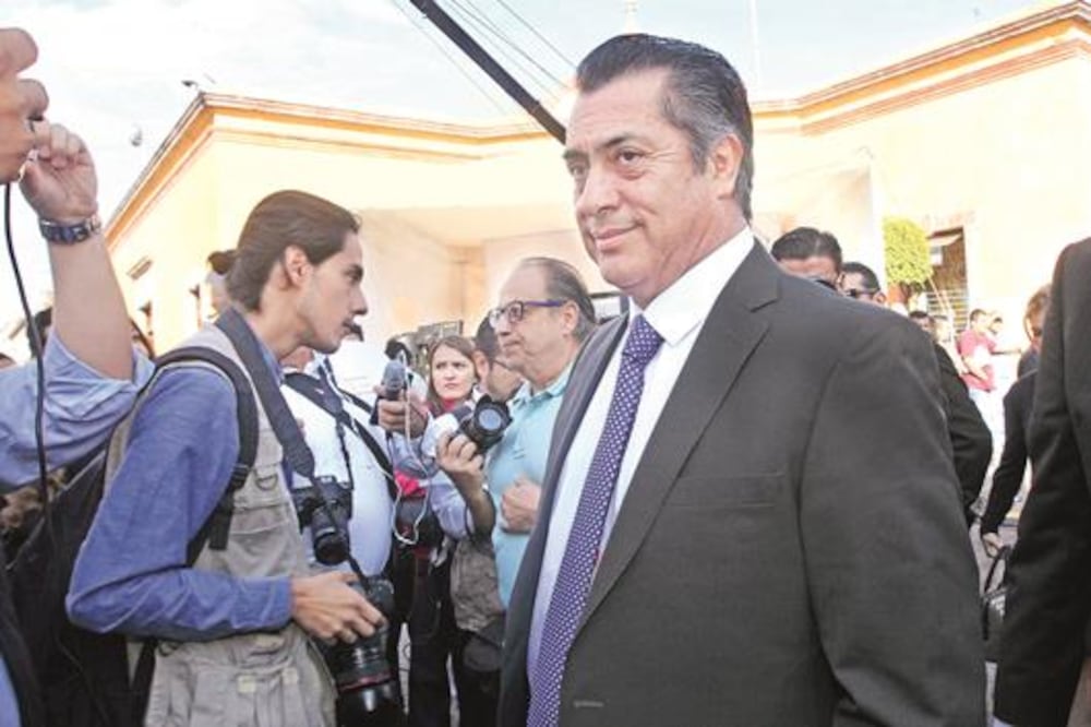 "El Bronco" cuestiona al blanquiazul