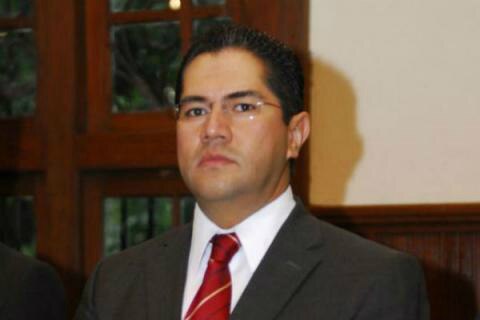 Auditor podría permanecer hasta 2017